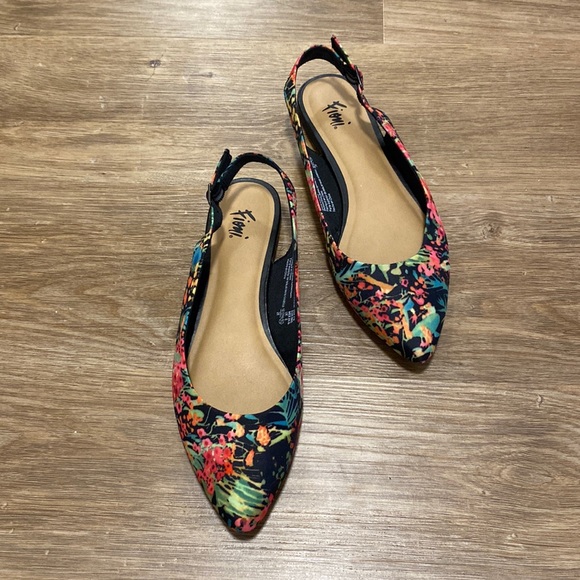 Fioni Shoes - Fiona Multi Color Floral Pointed Toe Slingback Flats